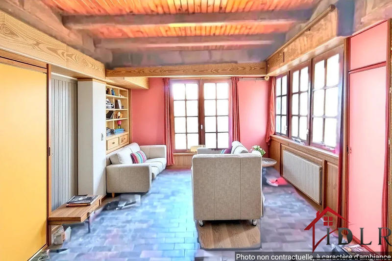 Maison - 277 m² - 10 pièces