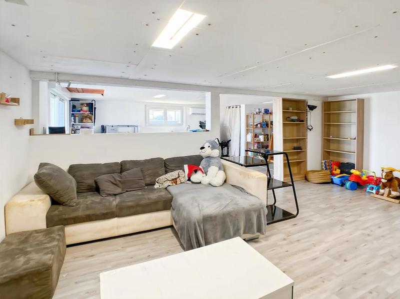 Maison - 162 m² - 6 pièces