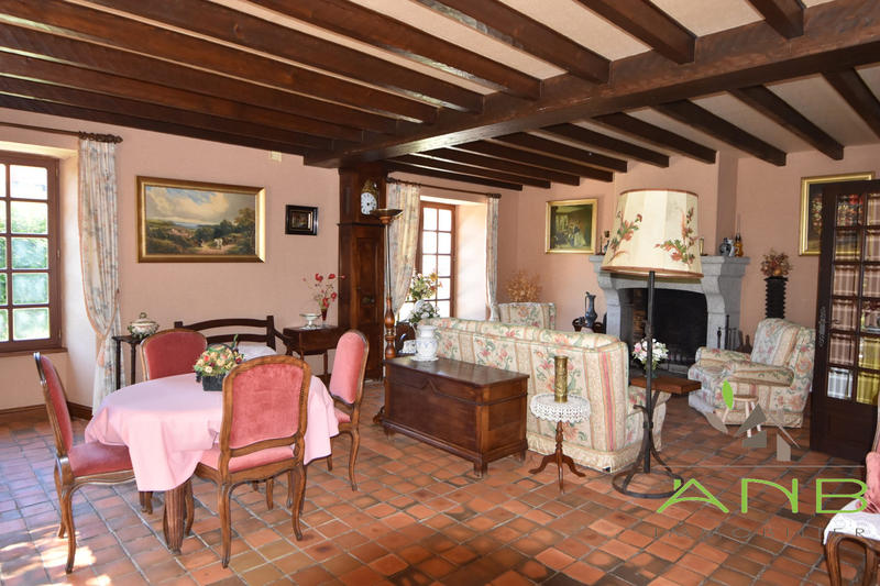 Maison - 332 m² - 8 pièces