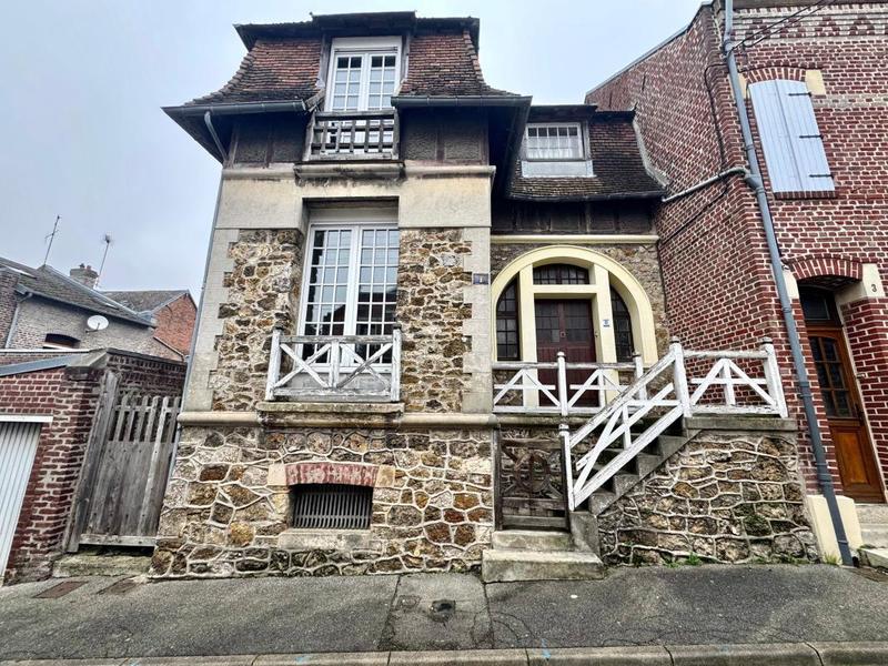 Maison - 105 m² - 4 pièces