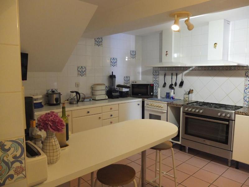 Maison - 1 122 m² - 22 pièces