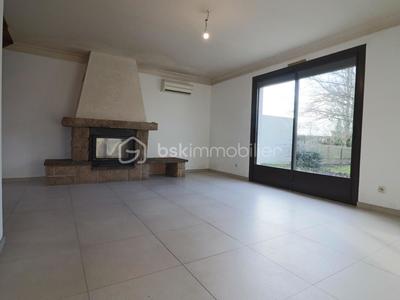 Demeure - 125 m² - 6 pièces