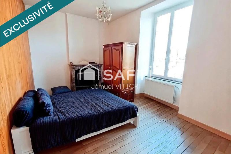 Maison - 250 m² - 9 pièces