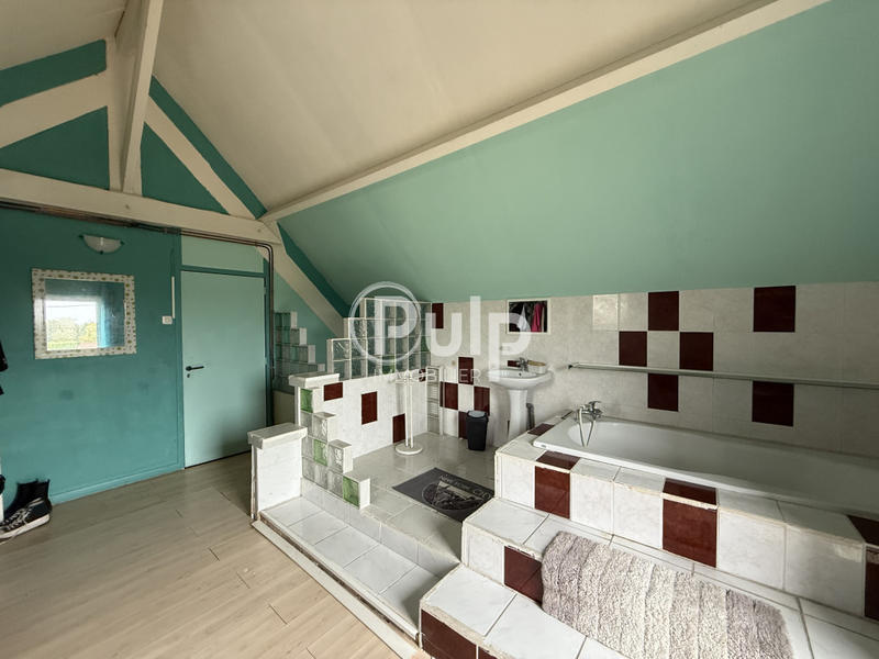 Maison - 340 m² - 10 pièces