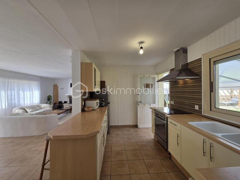 Maison traditionnelle - 131 m² - 4 pièces