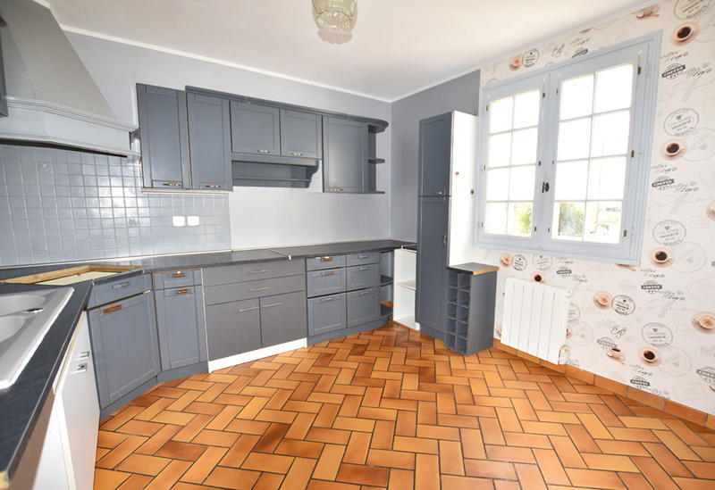 Maison - 140 m² - 5 pièces