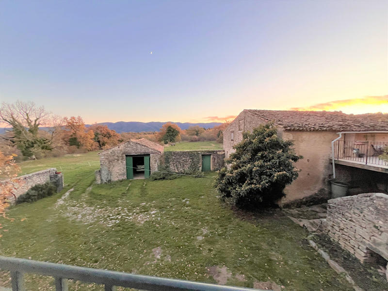 Maison - 235 m² - 7 pièces