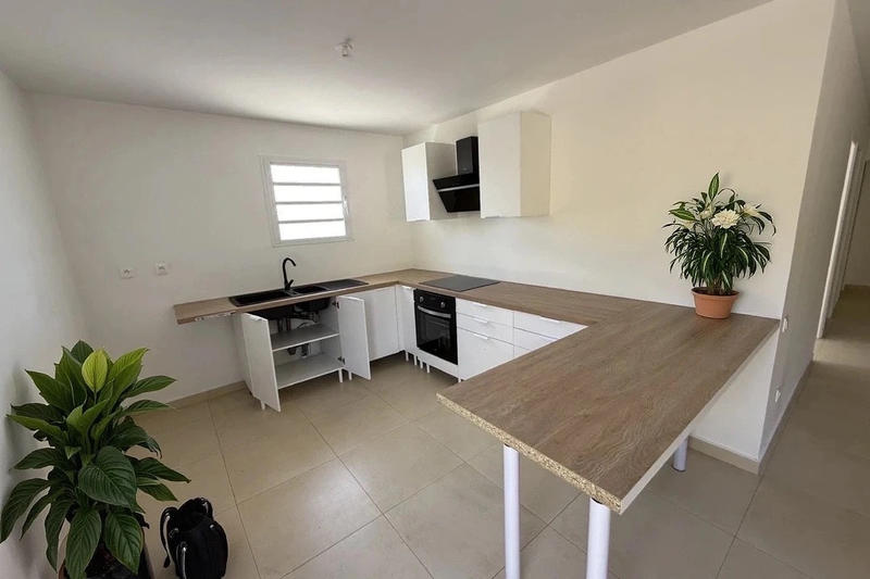 Maison - 86 m² - 4 pièces