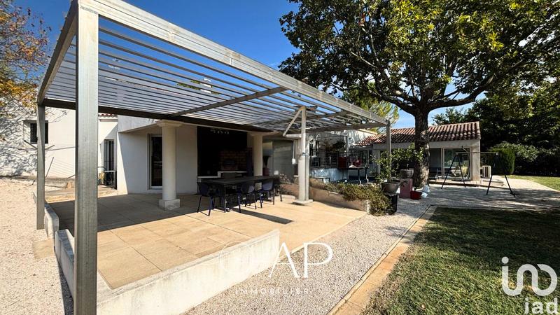 Maison - 223 m² - 5 pièces