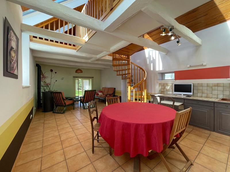 Maison - 200 m² - 9 pièces