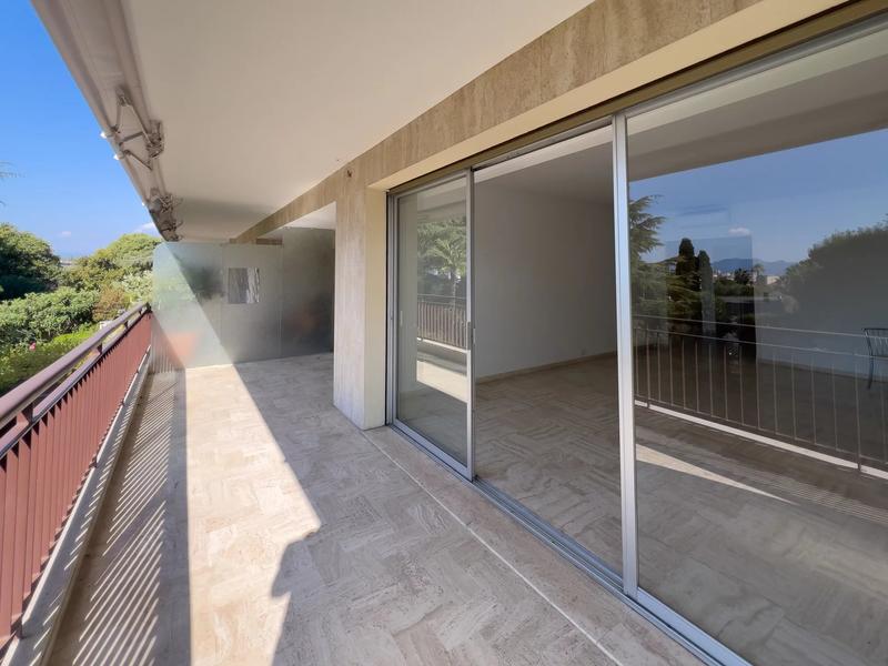 Appartement - 85 m² - 3 pièces