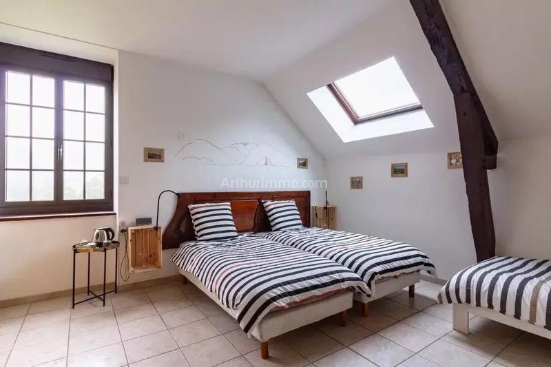 Maison - 313 m² - 10 pièces