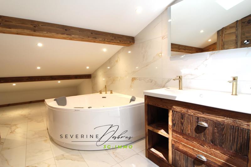 Appartement - 112 m² - 3 pièces