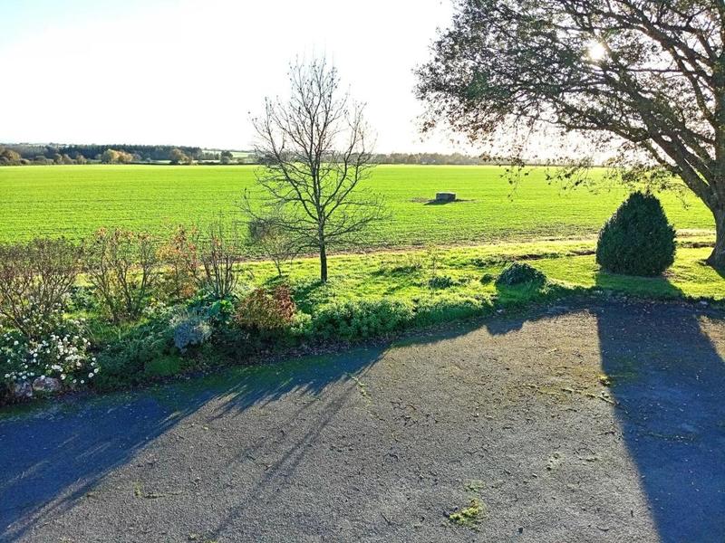 Propriété - 229 m² - 8 pièces