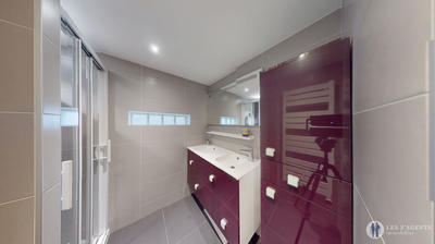 Maison - 110 m² - 6 pièces