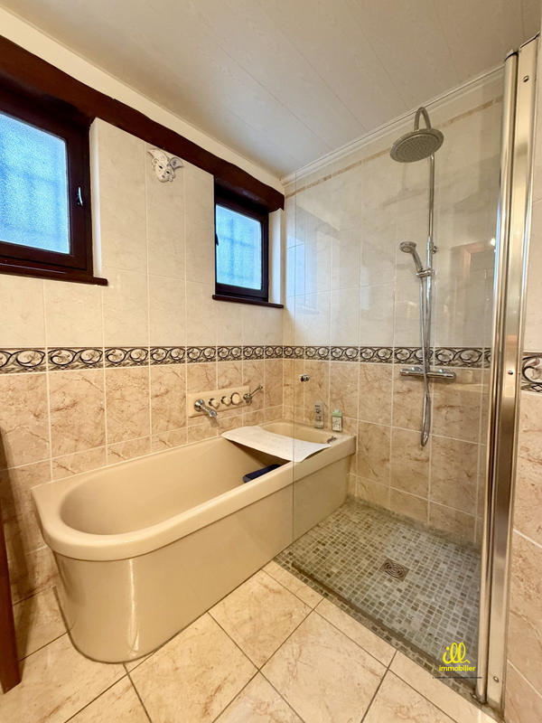 Maison - 109 m² - 6 pièces