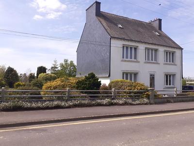 Maison - 135 m² - 8 pièces