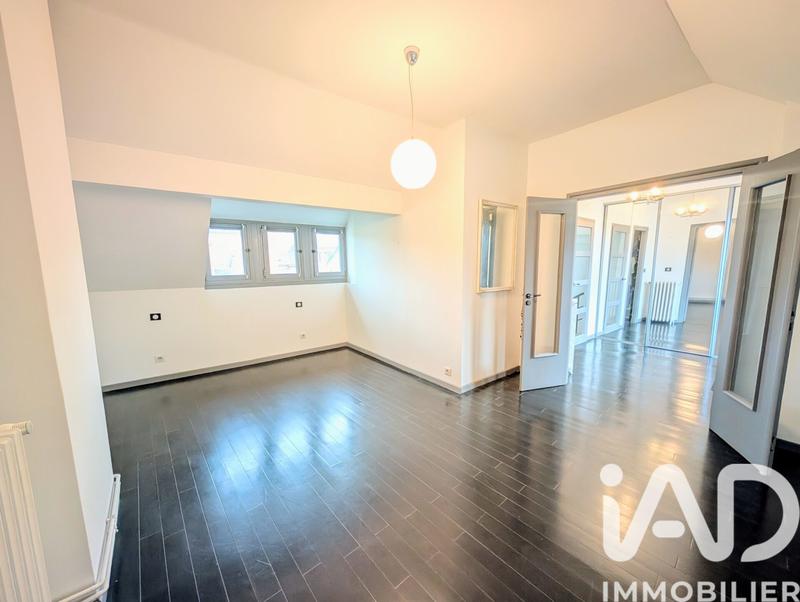 Maison - 182 m² - 6 pièces