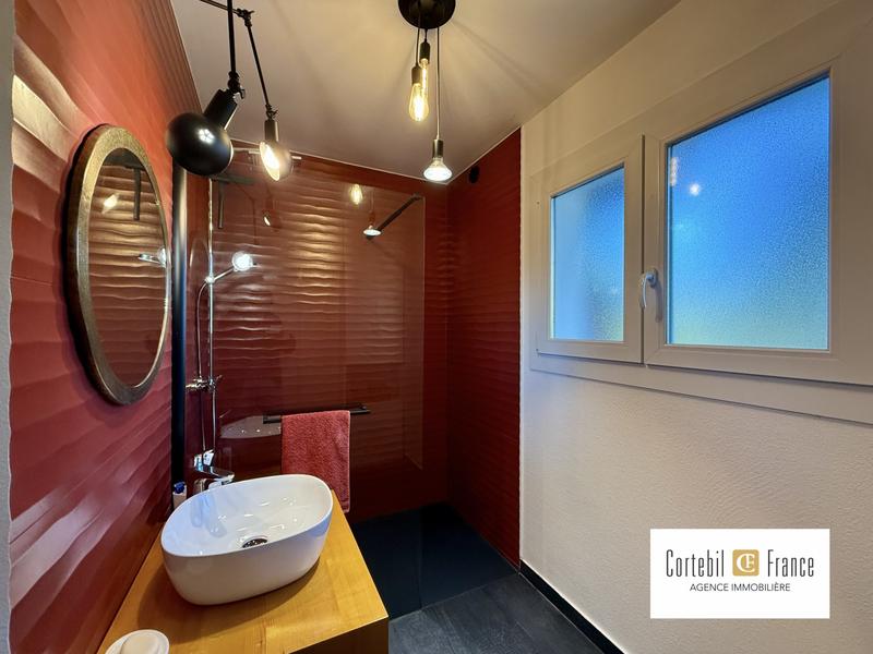 Villa - 214 m² - 7 pièces