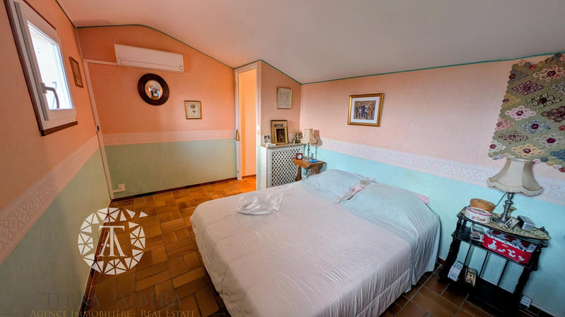 Villa - 90 m² - 4 pièces