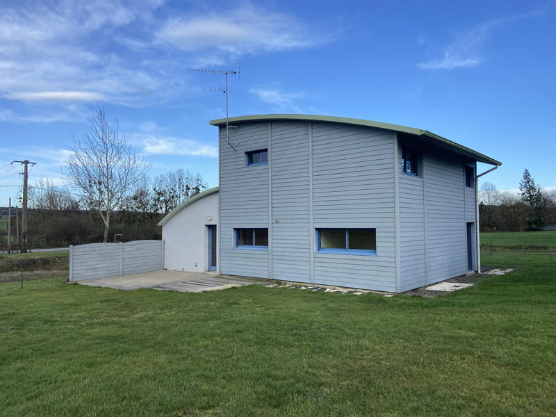 Maison - 111 m² - 5 pièces