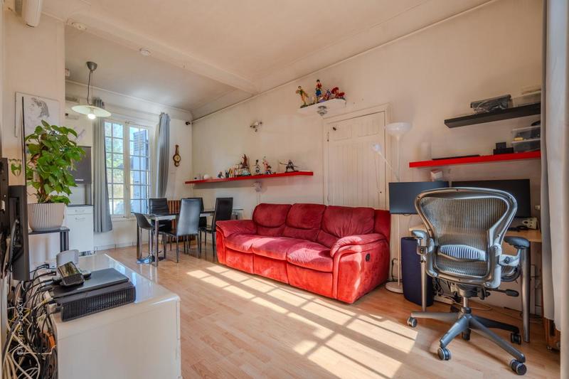 Propriété - 300 m² - 5 pièces