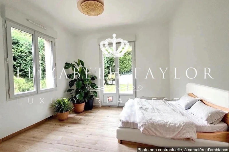 Maison - 166 m² - 7 pièces