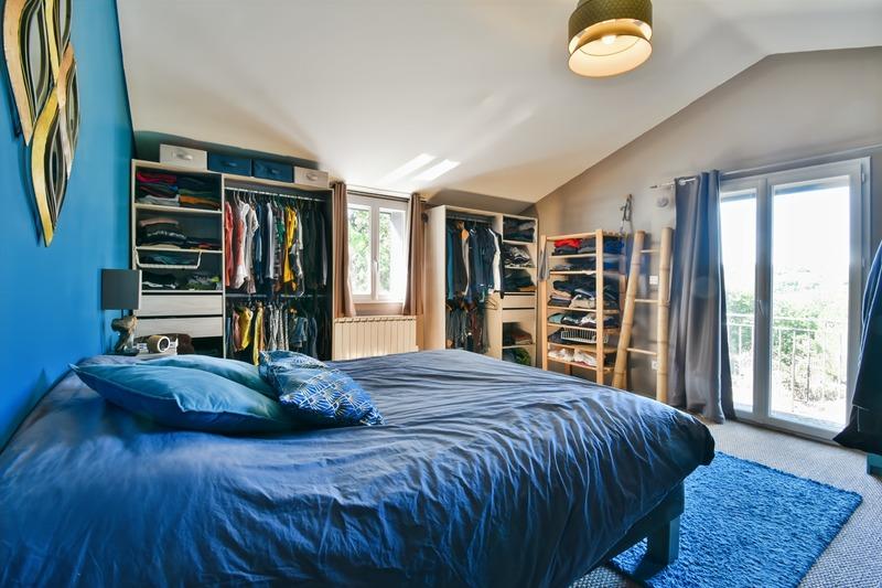 Propriété - 330 m² - 13 pièces