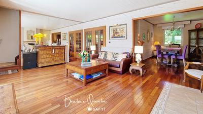 Maison - 125 m² - 7 pièces