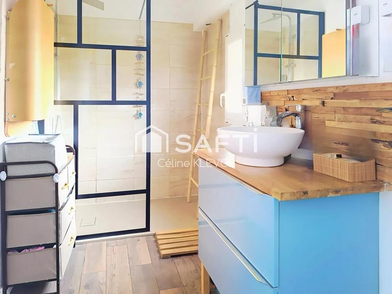 Maison - 90 m² - 5 pièces