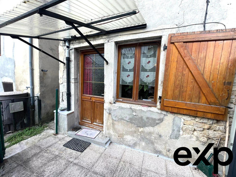 Maison traditionnelle - 100 m² - 4 pièces