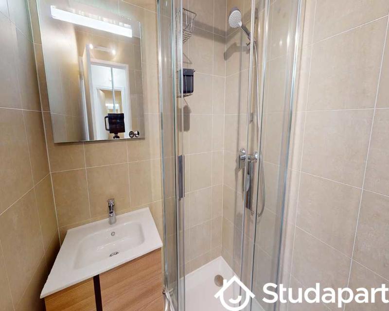 Chambre - 50 m² - 1 pièce