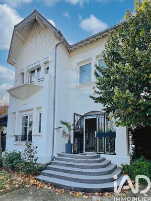 Maison - 170 m² - 6 pièces