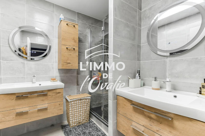 Appartement - 82 m² - 4 pièces