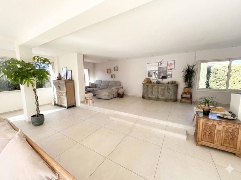 Maison - 194 m² - 4 pièces