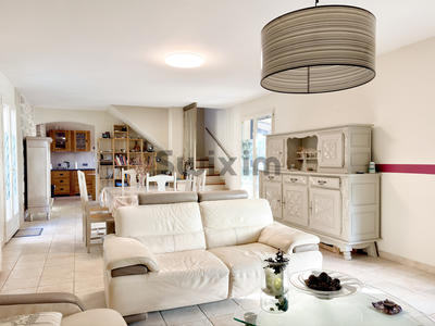 Maison - 123 m² - 4 pièces