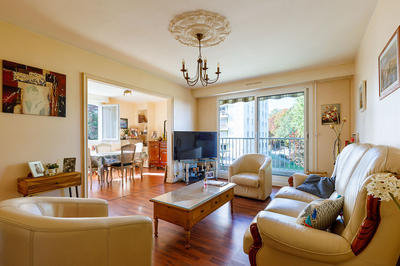 Appartement - 83 m² - 3 pièces