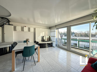 Appartement - 98 m² - 4 pièces