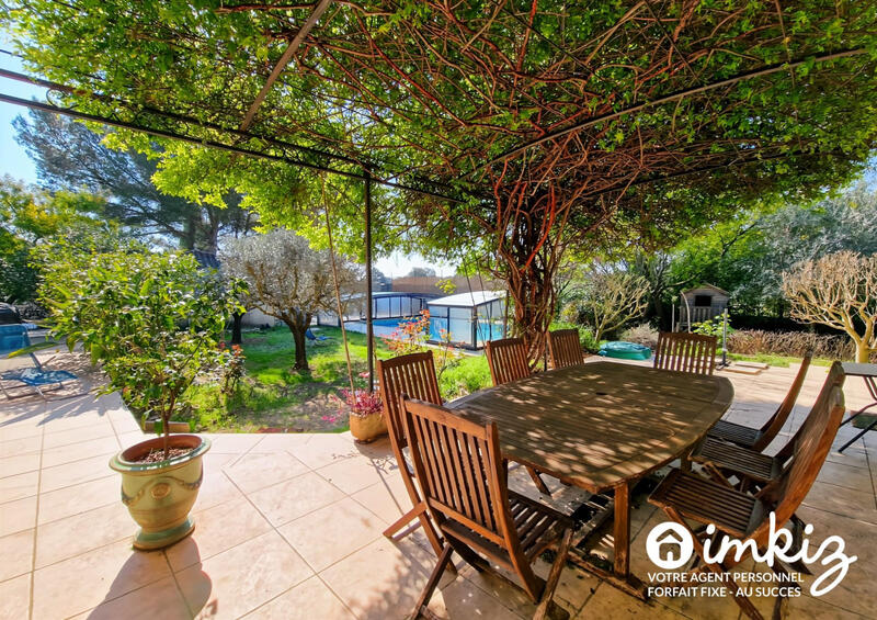 Maison - 212 m² - 6 pièces