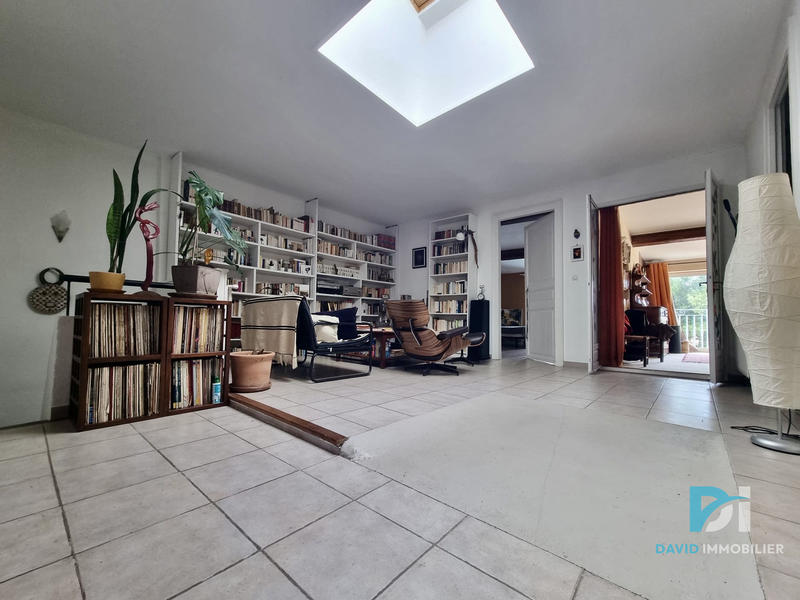 Maison - 180 m² - 5 pièces