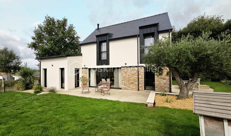 Maison - 130 m² - 6 pièces