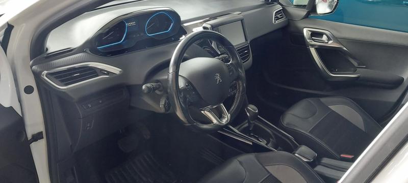 Peugeot 2008 BlueHDi 120 €6.c s&amp;S Eat6 Allure Busi