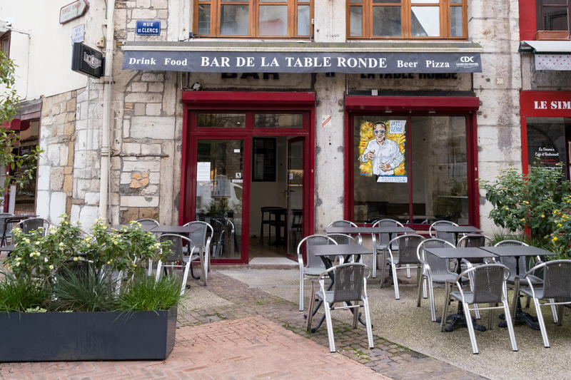 Le Bar de la table ronde
