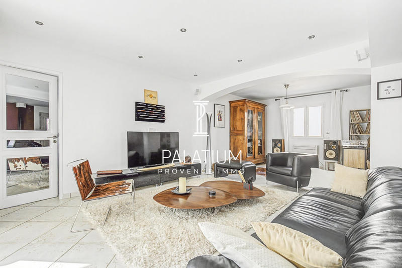 Maison - 165 m² - 6 pièces