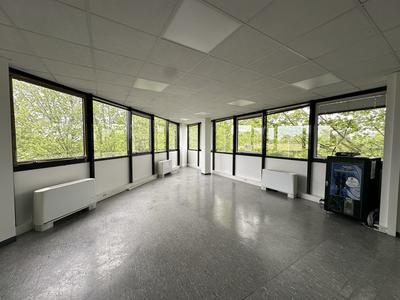 Bureau - 130 m²