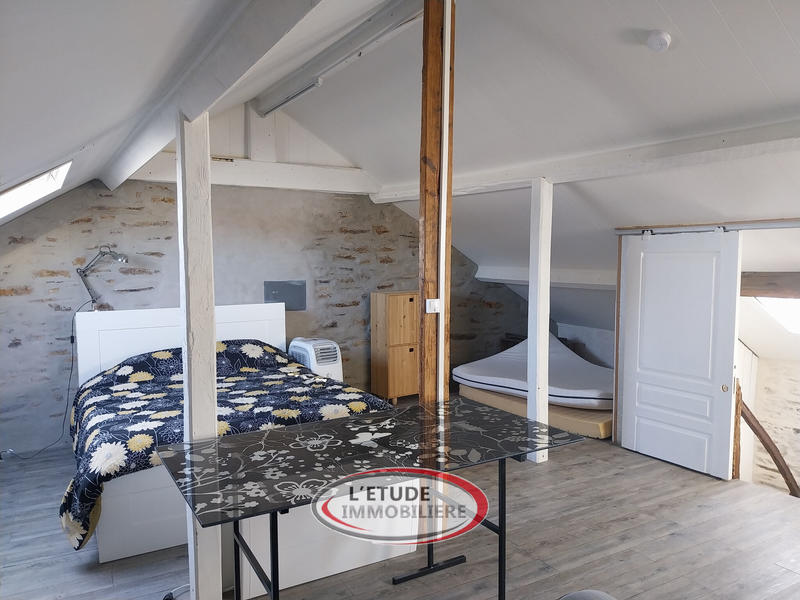 Maison - 250 m² - 7 pièces