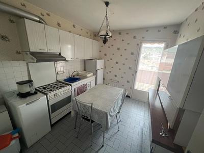 Appartement - 83 m² - 4 pièces