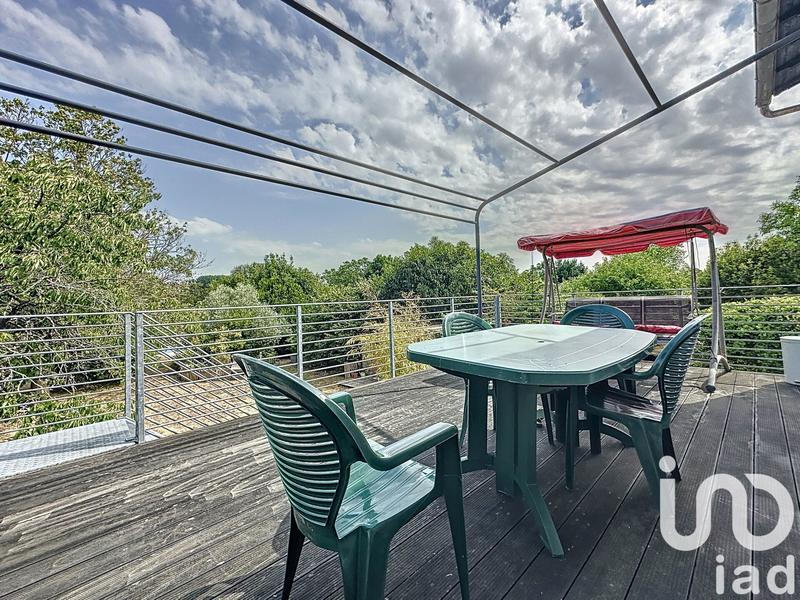 Maison - 200 m² - 9 pièces