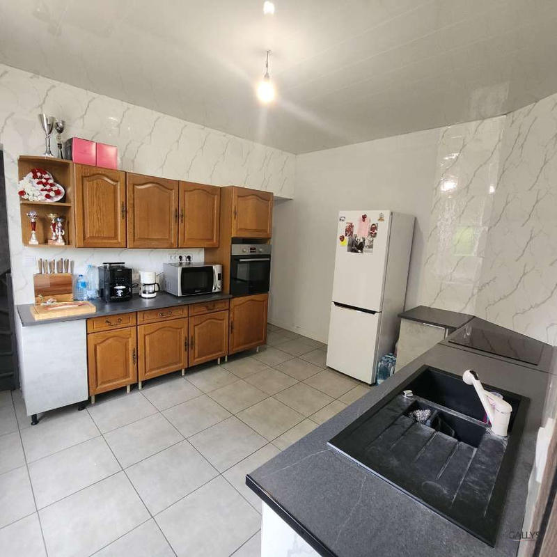 Maison - 86 m² - 4 pièces