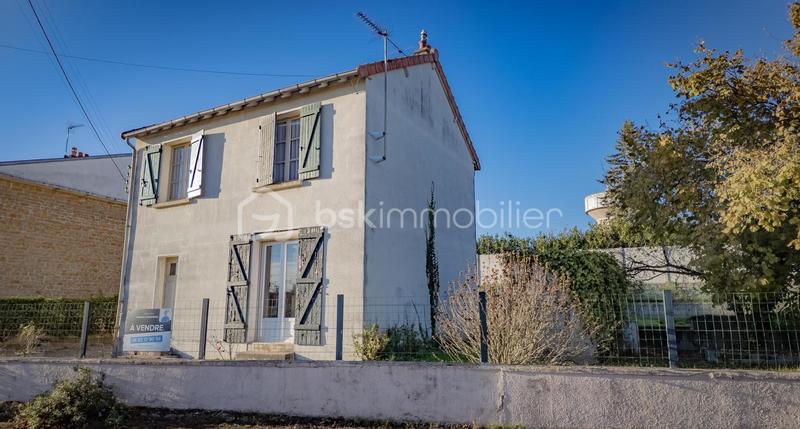 Maison traditionnelle - 78 m² - 4 pièces